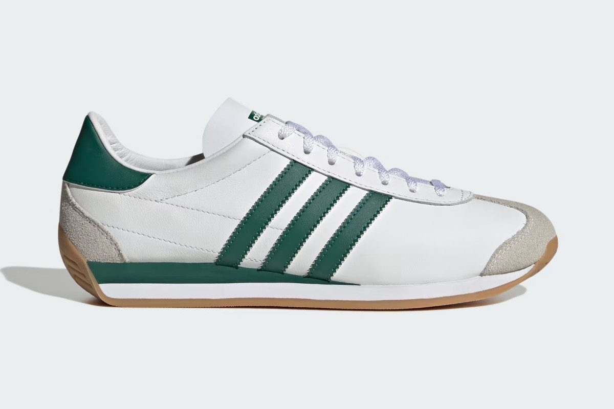 The Adidas Country Returns In OG “White/Green”