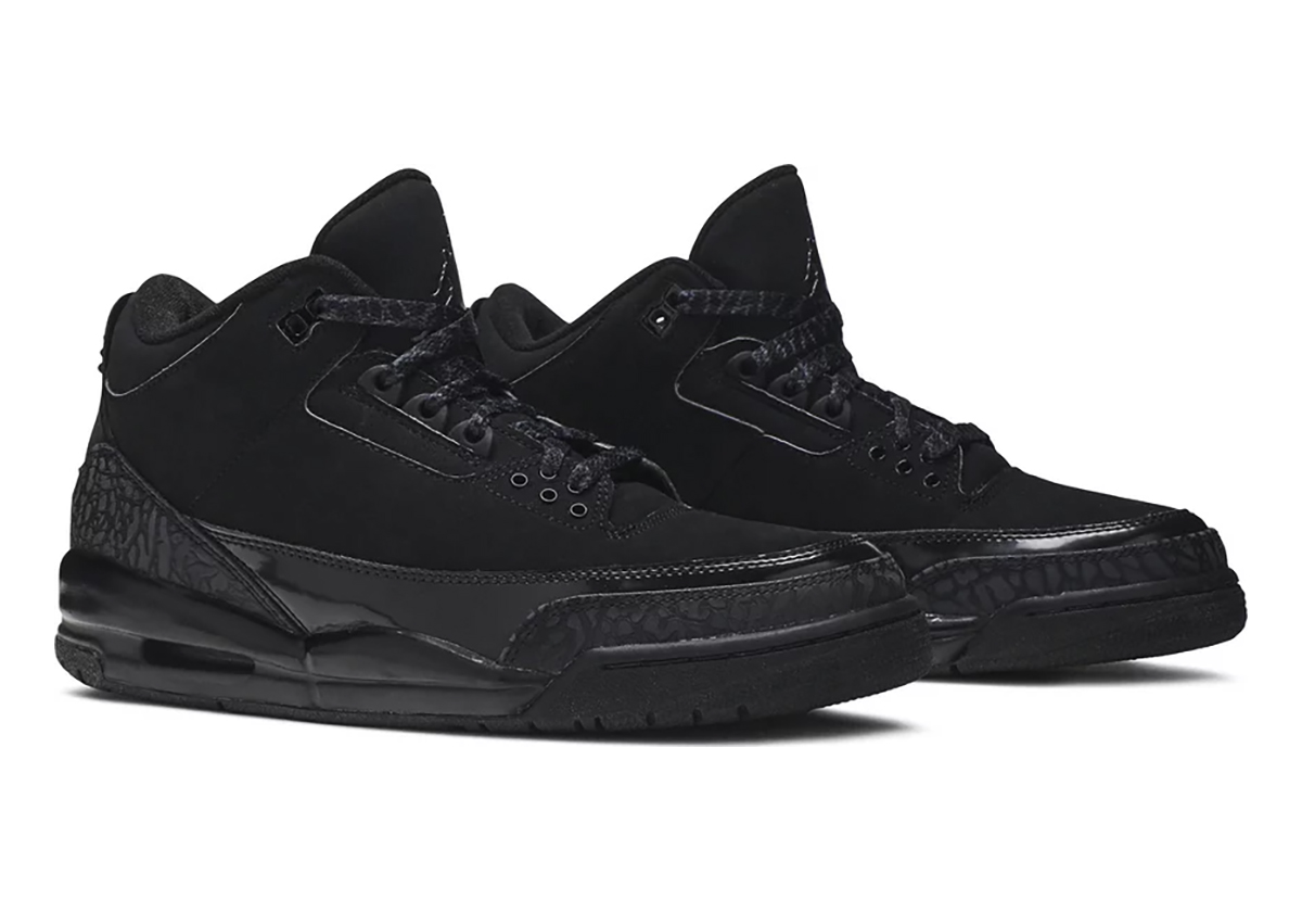 The Air Jordan 1 Retro High OG Shattered Backboard 3.0 x Jordan Brand T-Shirts to Match “Black Cat” Postponed To 2025