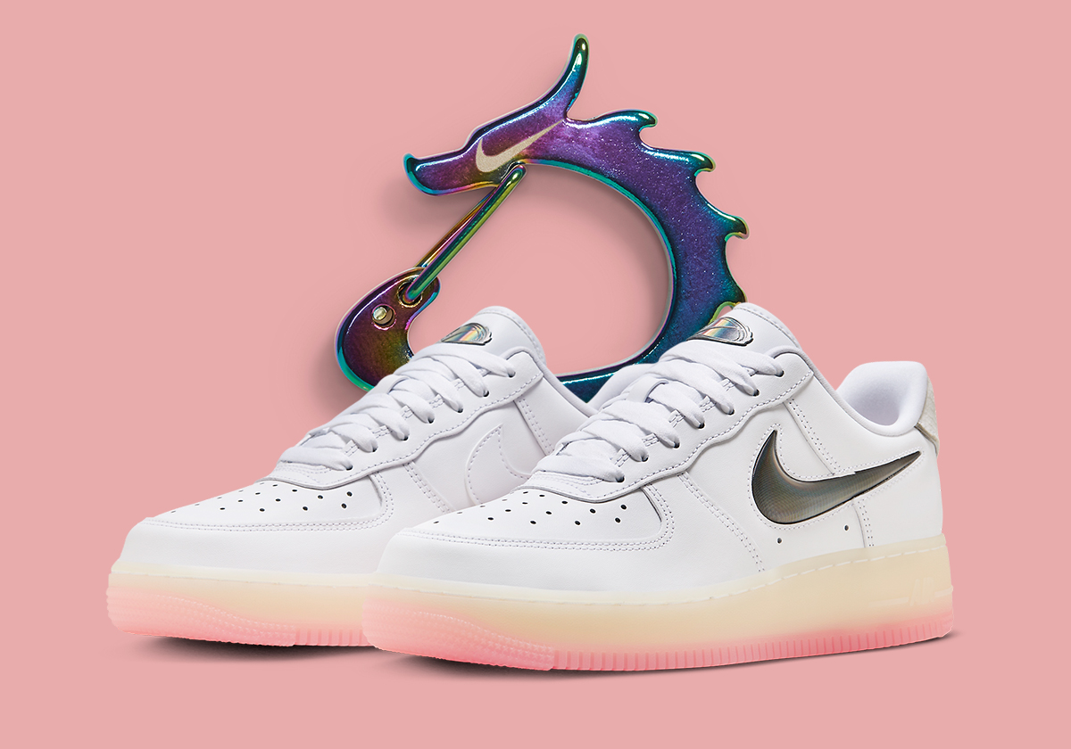 Dragon-Shaped Carabiners AcTights This plus nike Air Force 1 For Lunar New Year