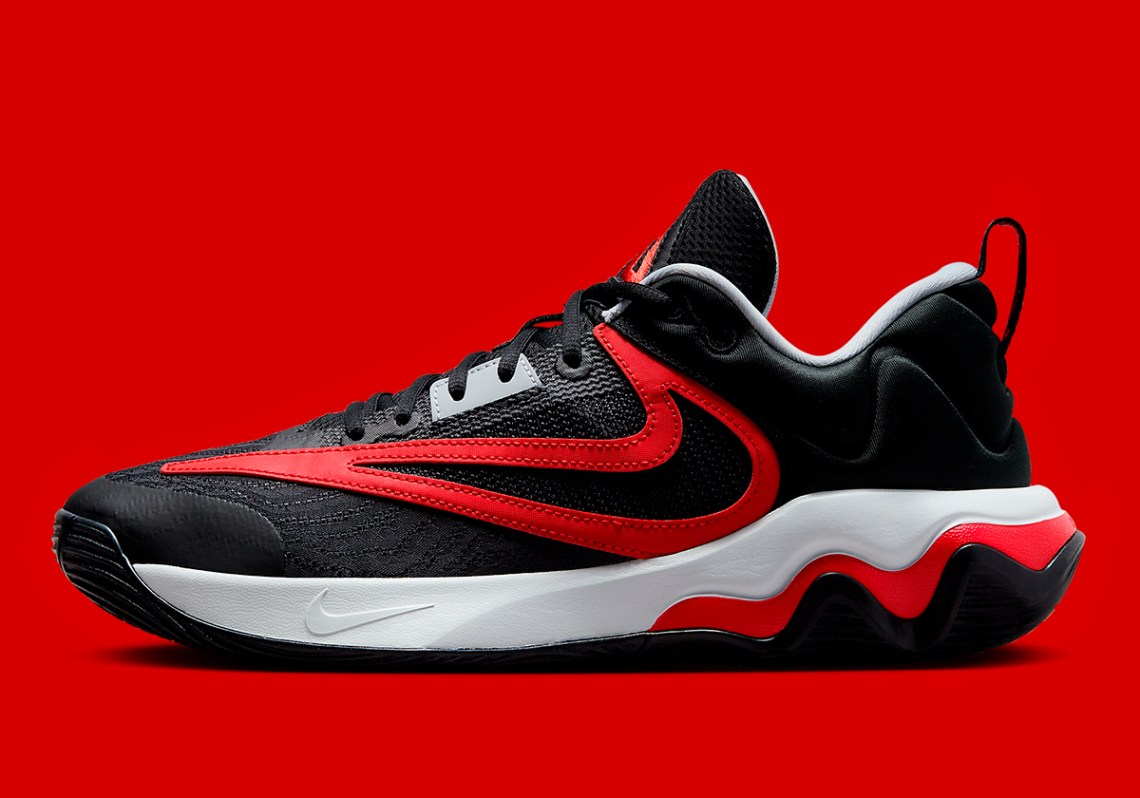 Nike Giannis Immortality  display picture 2