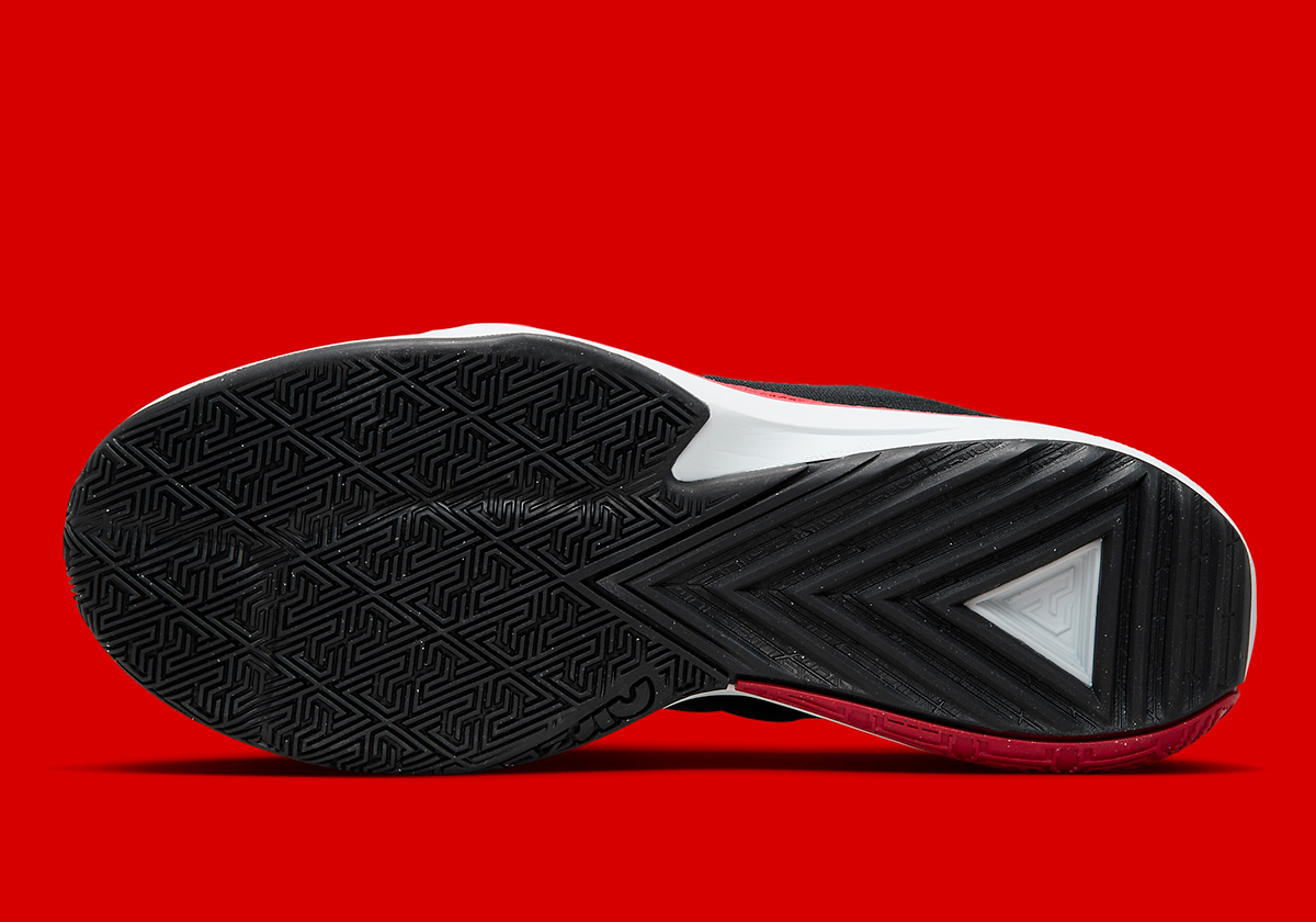 Nike Zoom Freak 5 Black Red Grey Dx4985 004 1