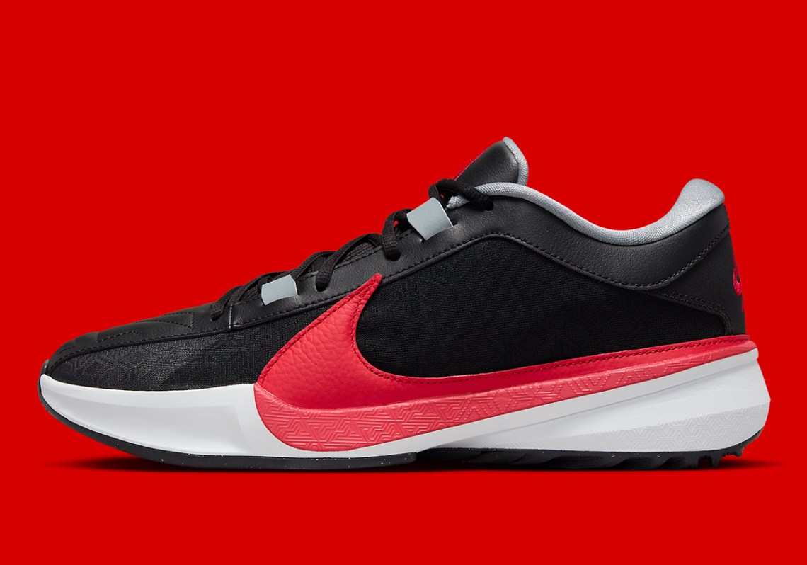 Nike Zoom Freak 5 Black Red Grey Dx4985 004 4