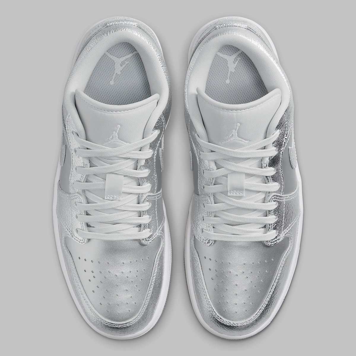 Nike Jordan 4 Retro Valentines Day Crinkled Silver Mid 7