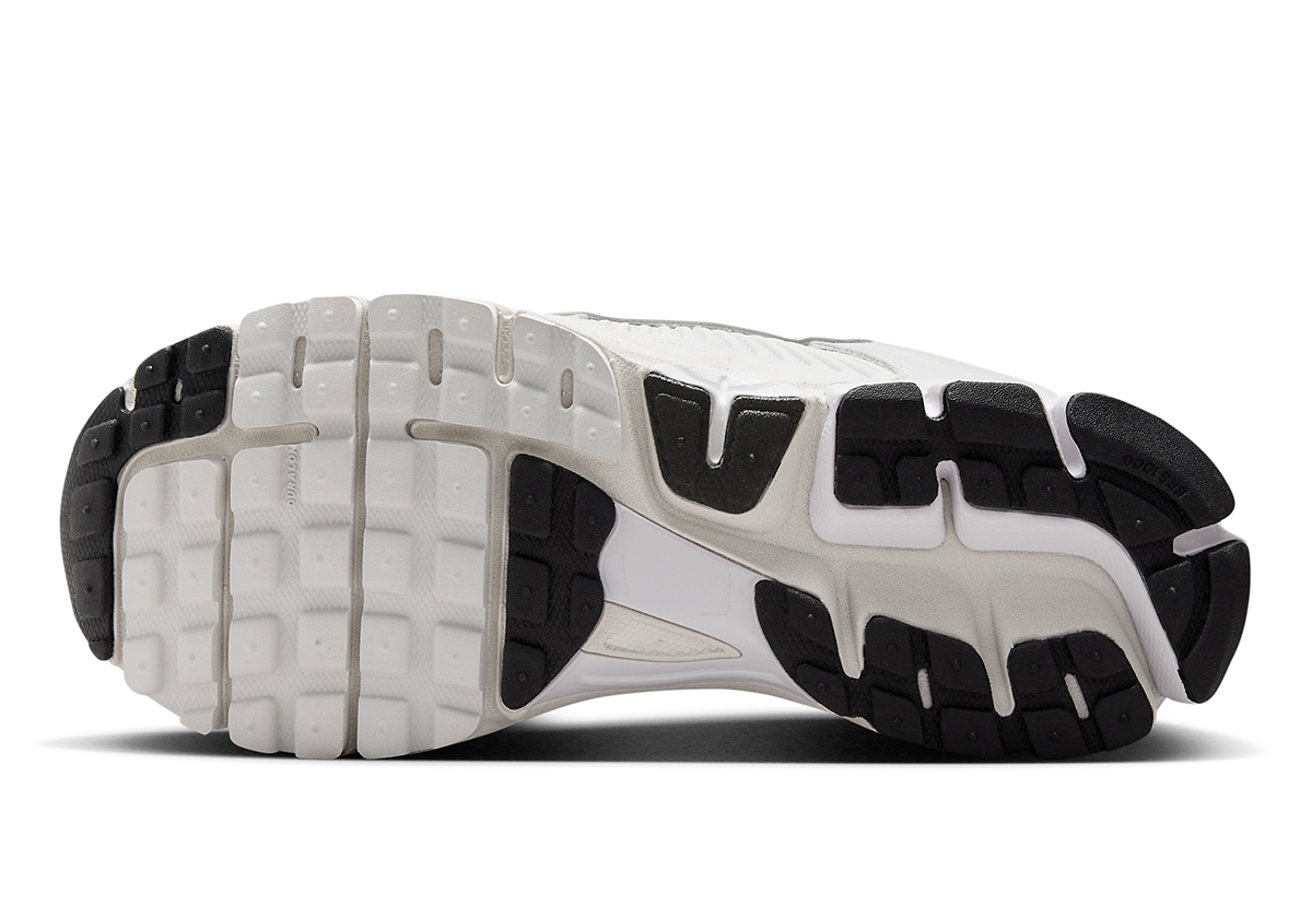 Nike force Zoom Vomero 5 White Black Fq7079 100 5