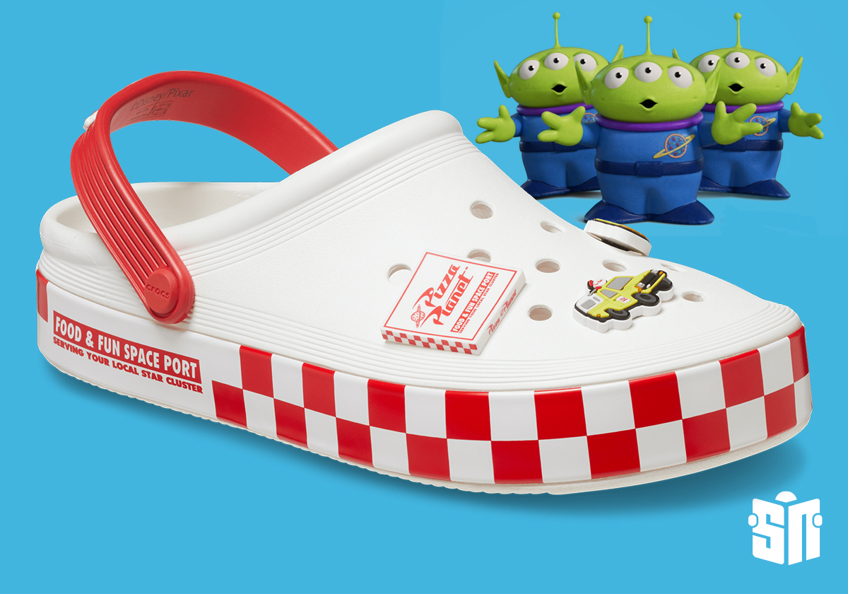 Toy Story Charm Crocs Pizza Planet 3