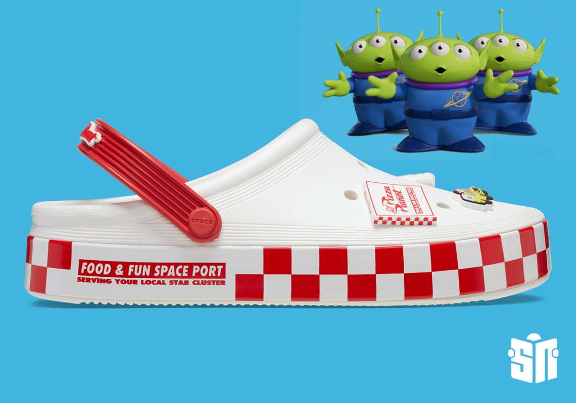 Toy Story Crocs Pizza Planet 4