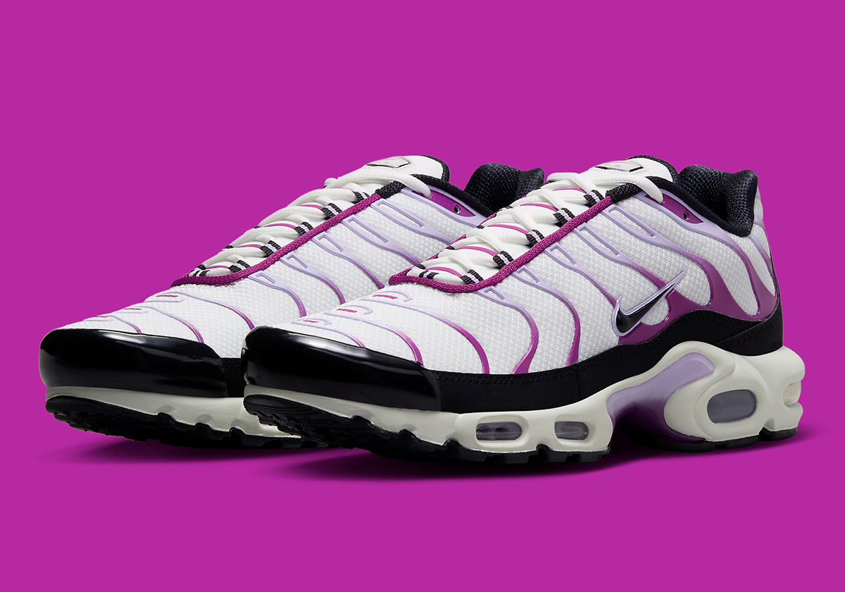 Purple Gradient Overlays Appear On The Nike Air Max Plus