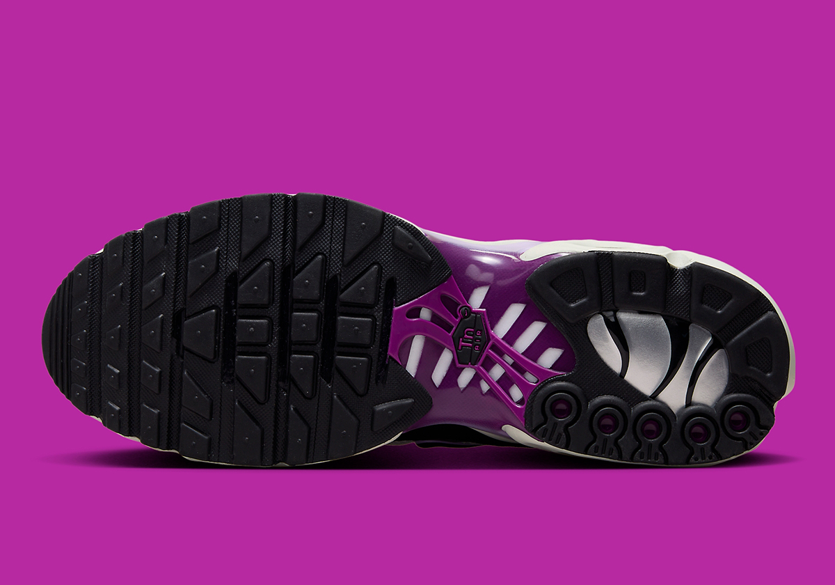 Nike Air Max Plus Black Purple White Fn6949 100 7