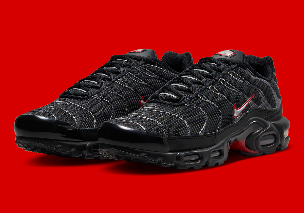 Carbon Fiber Weaves Its Way Onto The nike sprint Air Max Plus
