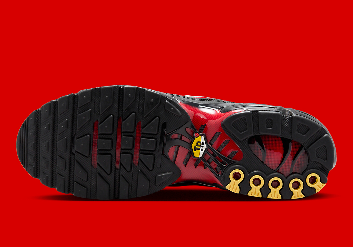 Nike Air Max Plus Black Red Carbon Fiber Hf4293 001 7