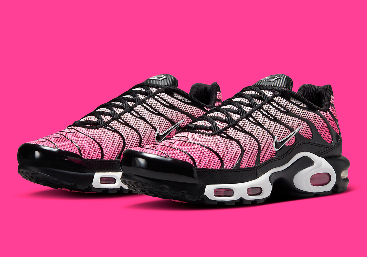 The Nike Air Max Plus Glows In It's Own "All Day" Look