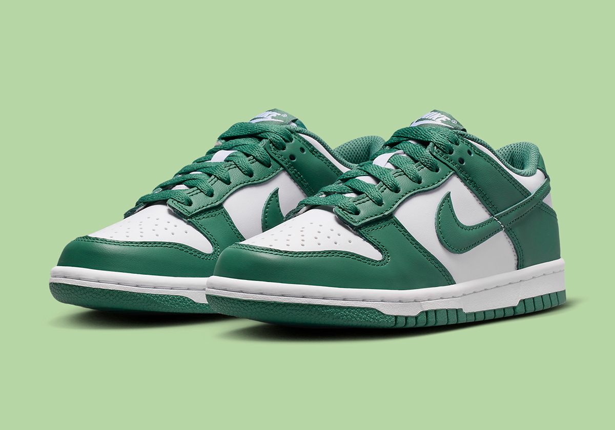 "Spruce Green" Stands Out On A GS Nike Dunk Low