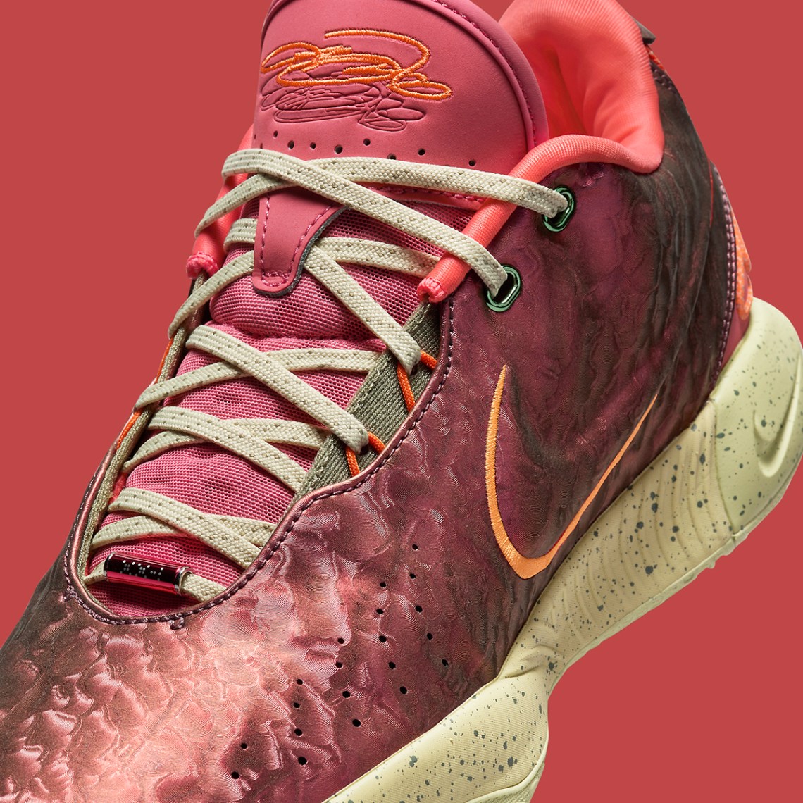 Nike LeBron 21  display picture 3