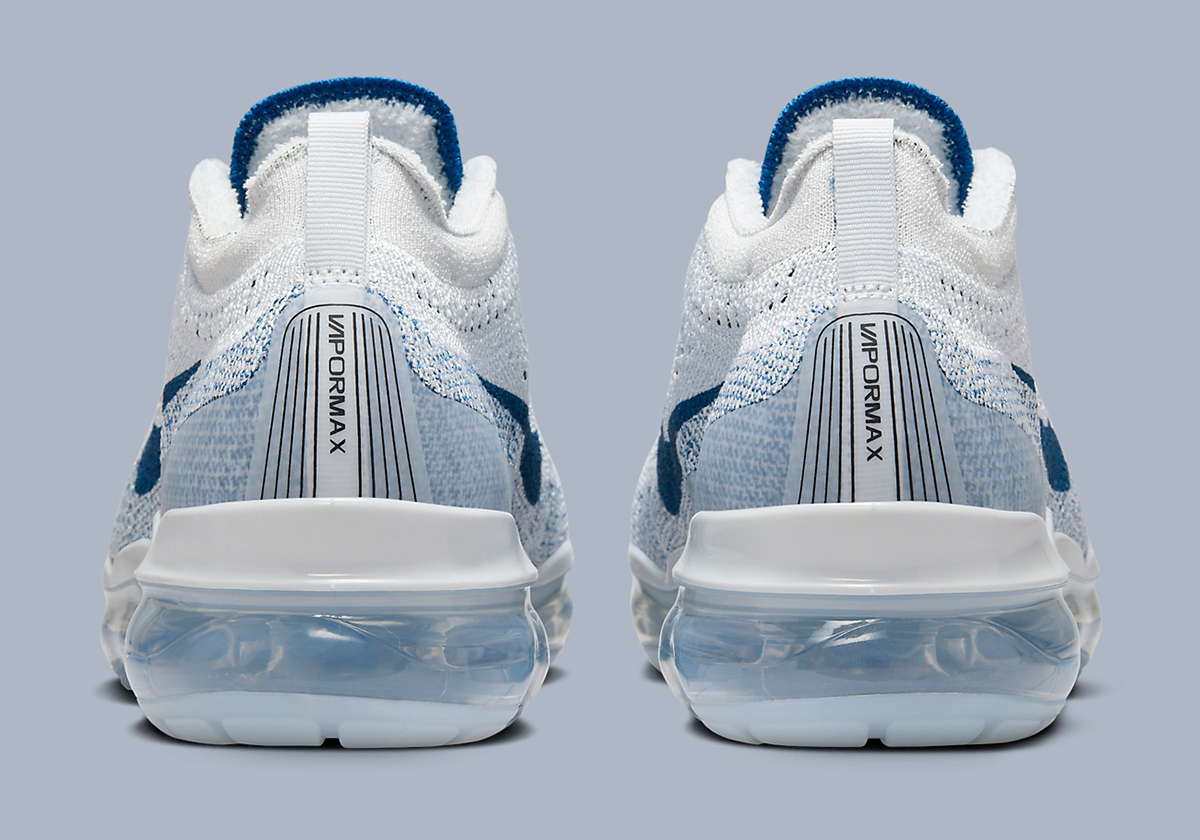 Supremes Logo-Covered Sneaker Collab With Nike and the NBA Is Coming Very Soon White Blue Grey Dv1678 009 3