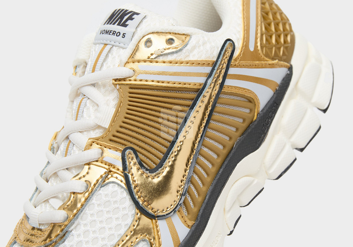 Nike Zoom Vomero 5 Womens Metallic Gold 5