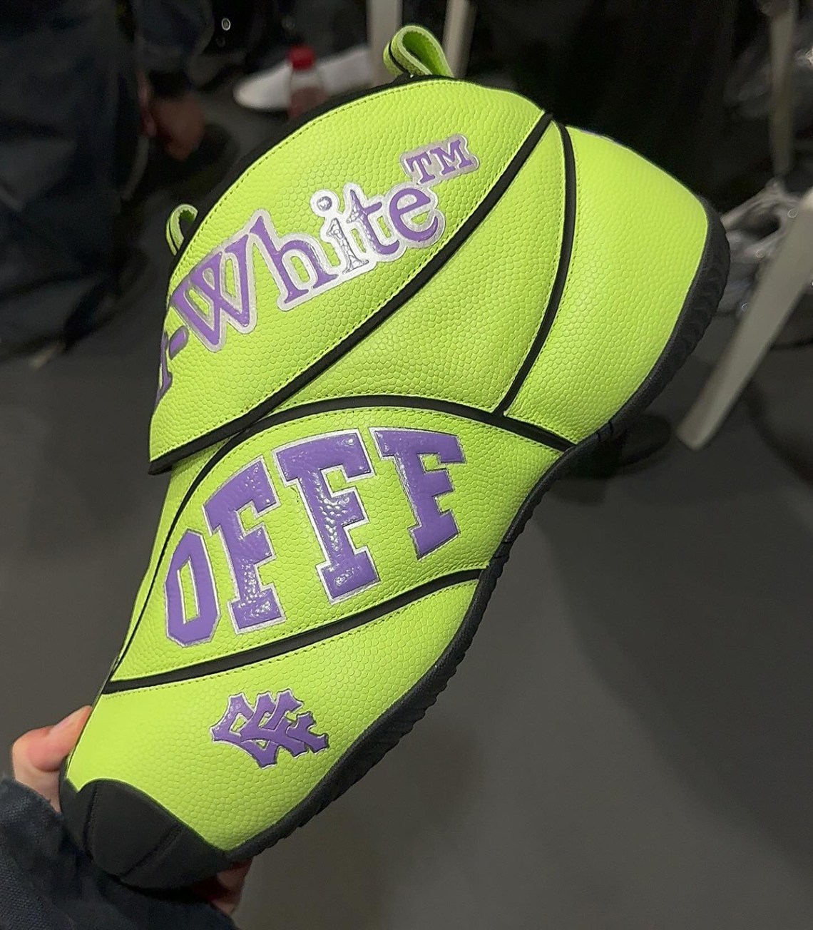 Off-White Basketball Shoes  display picture 2