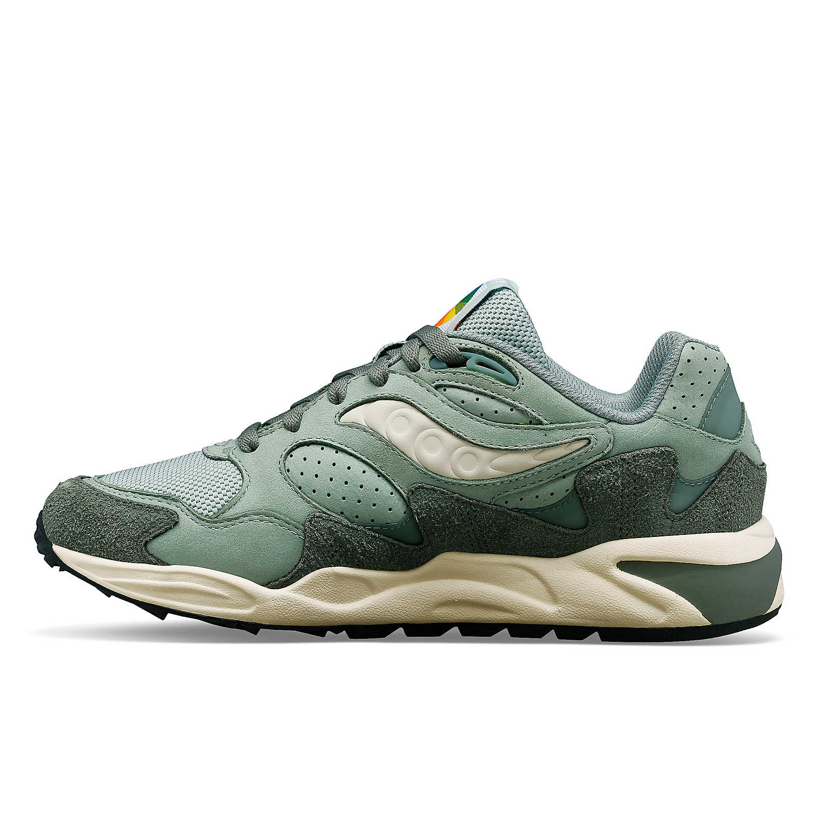 Last month END and s10681-20 Saucony dropped the White Noise Chromatic Sage 2
