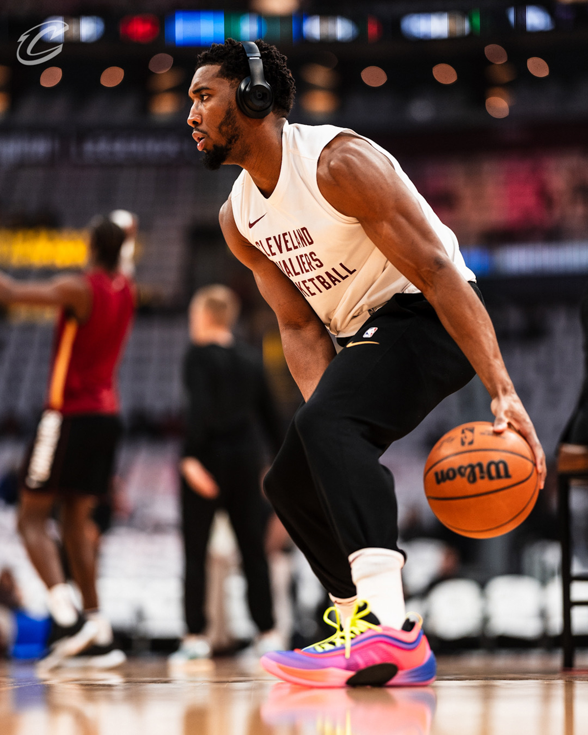 issue 1 donovan mitchell