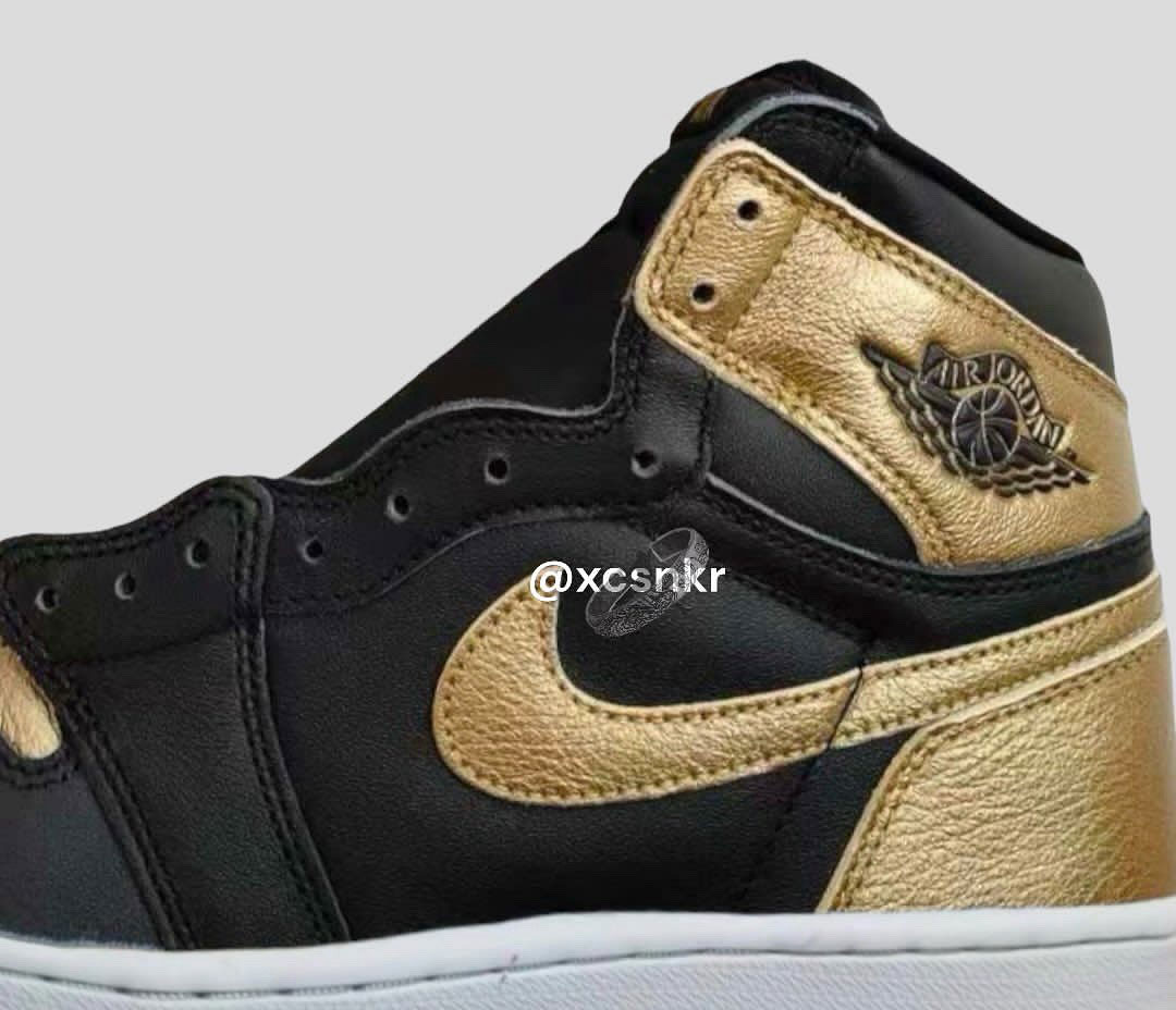 First Look At The women nike jogger sweats for boys “Metallic Gold”