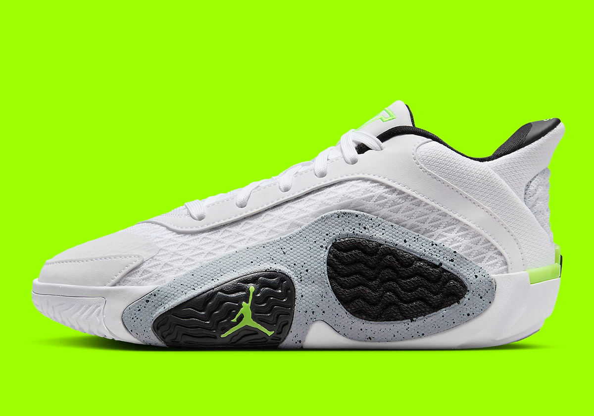 Official Images Of The Jordan Flare Boys Ci7850-602 “Electric Green”