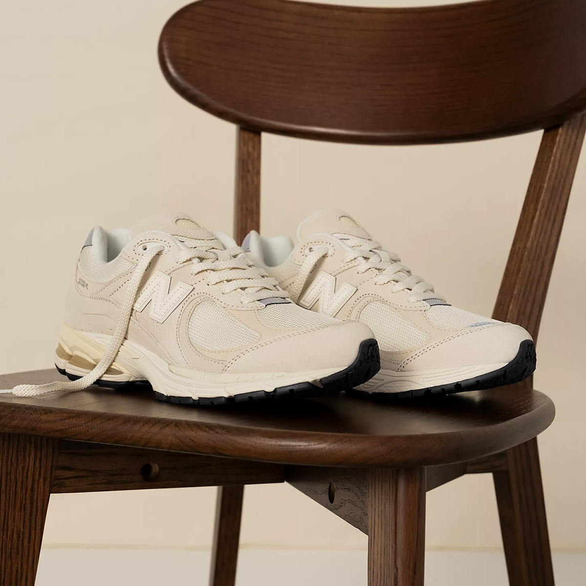 New Balance March 2024 2002r Gallery 2