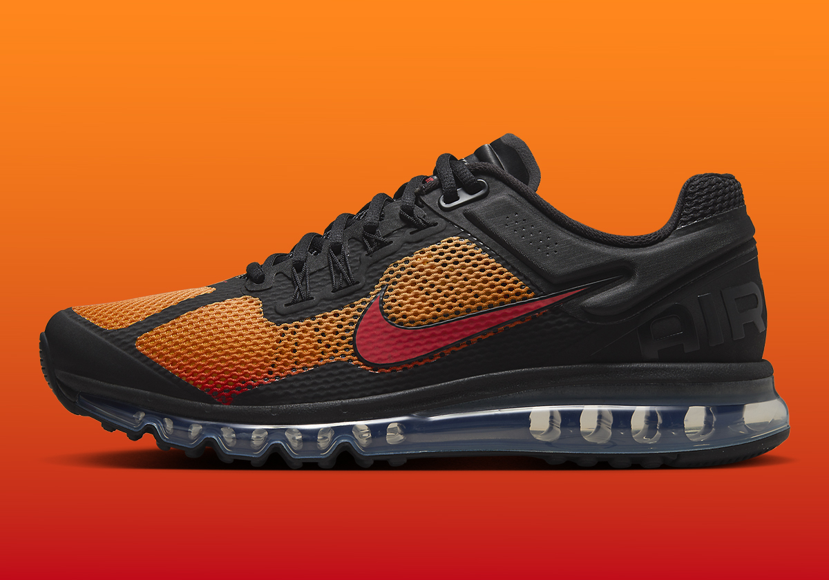 Iconic “Sunset” Drapes The Nike Air Max 2013