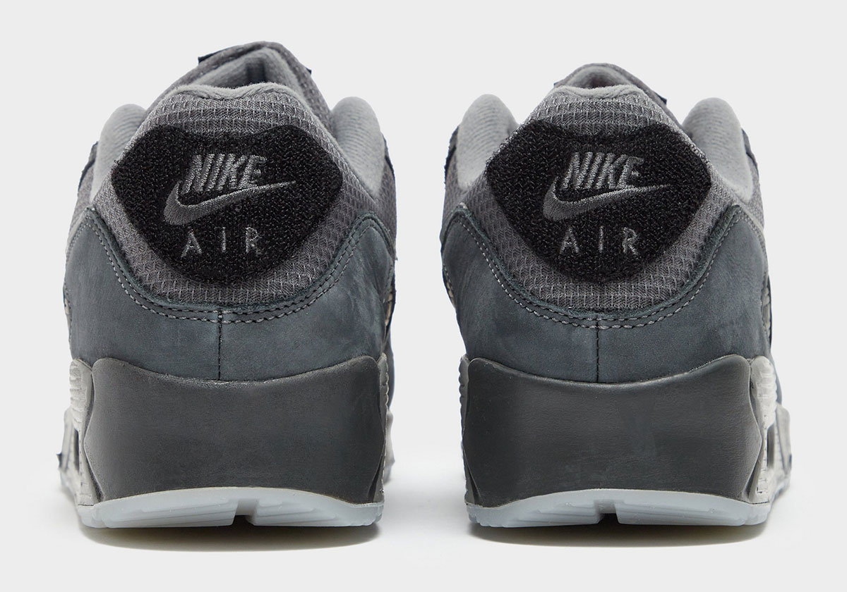 Nike Оригинальные кроссовки Nike Amazon Boys 38 р 24 см Velcro Heel Dark Grey 6