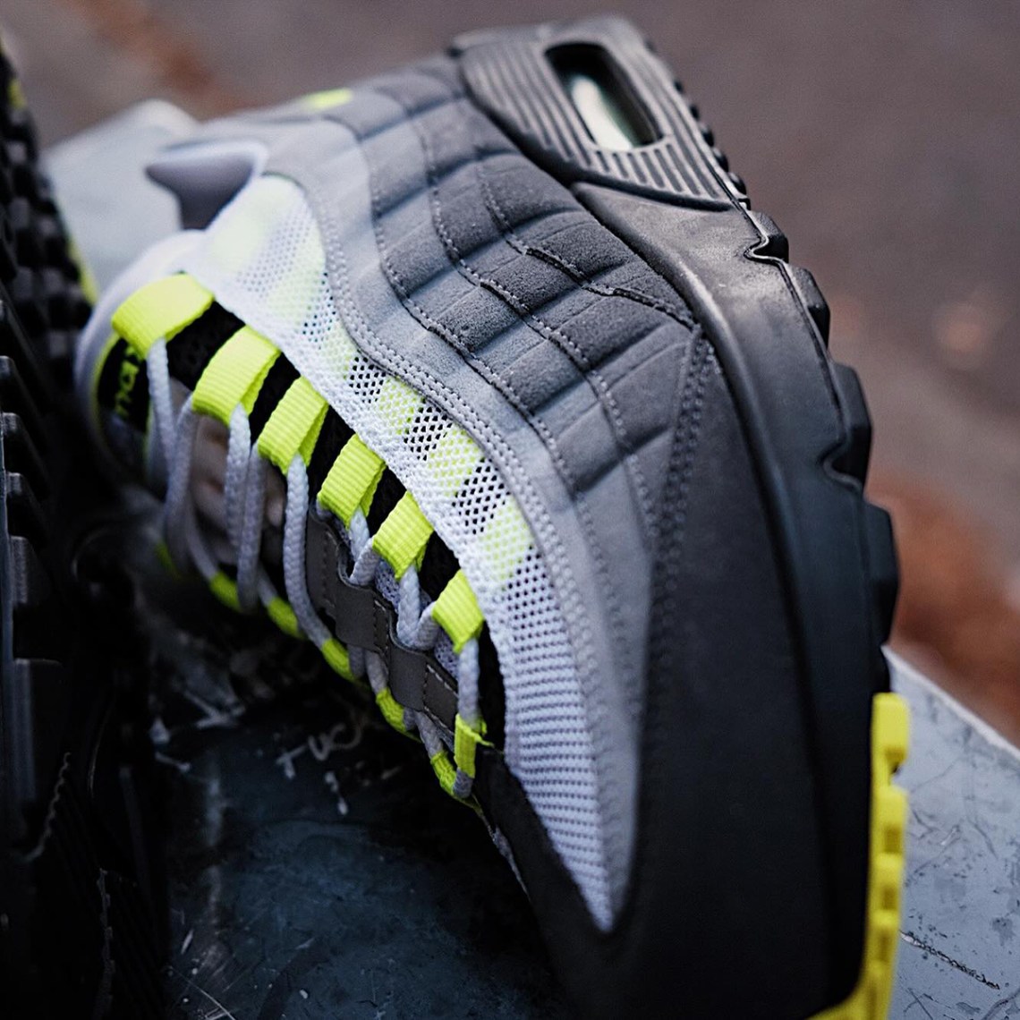 Check Out This Unreleased Nike Air Max 95/90 “Neon” Sample 