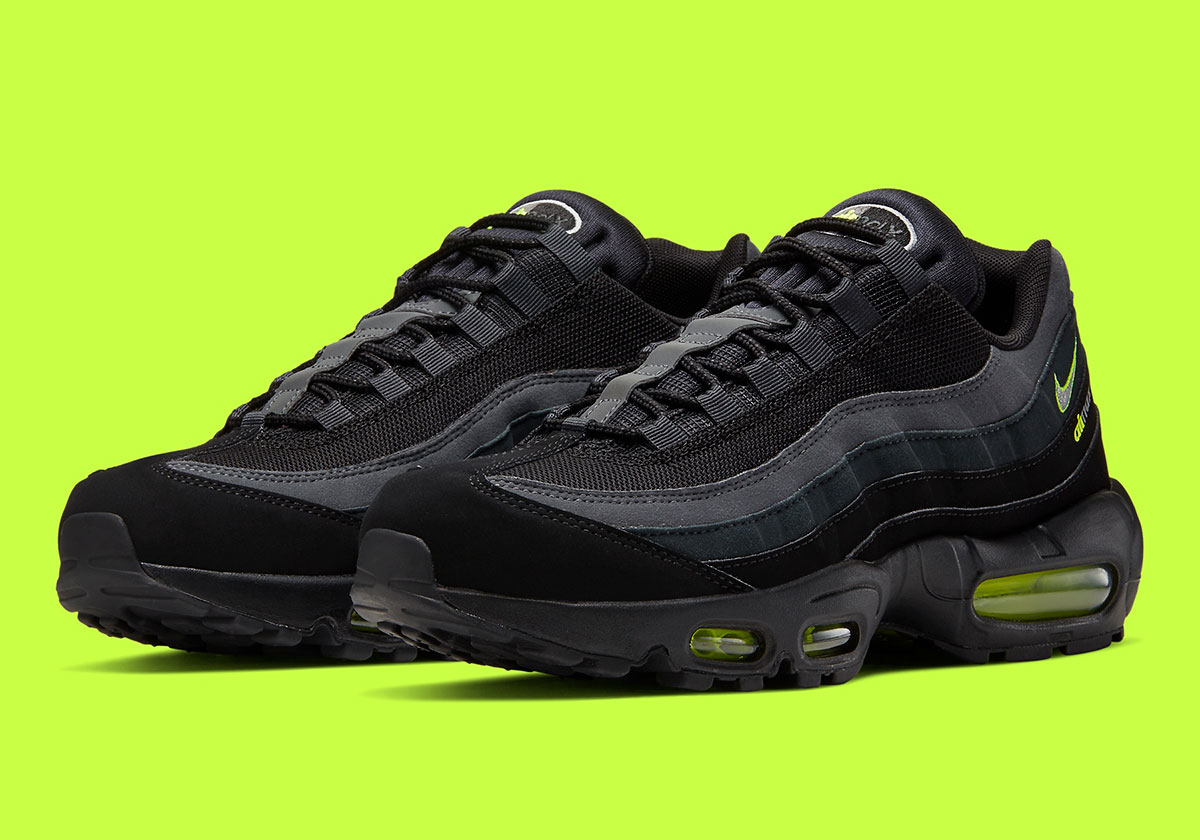 classic nike air max 95