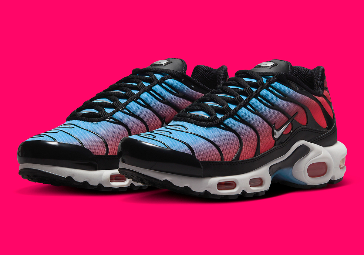 The Nike Air Max Plus Embraces "Firecracker" Coloring In Pink/Blue
