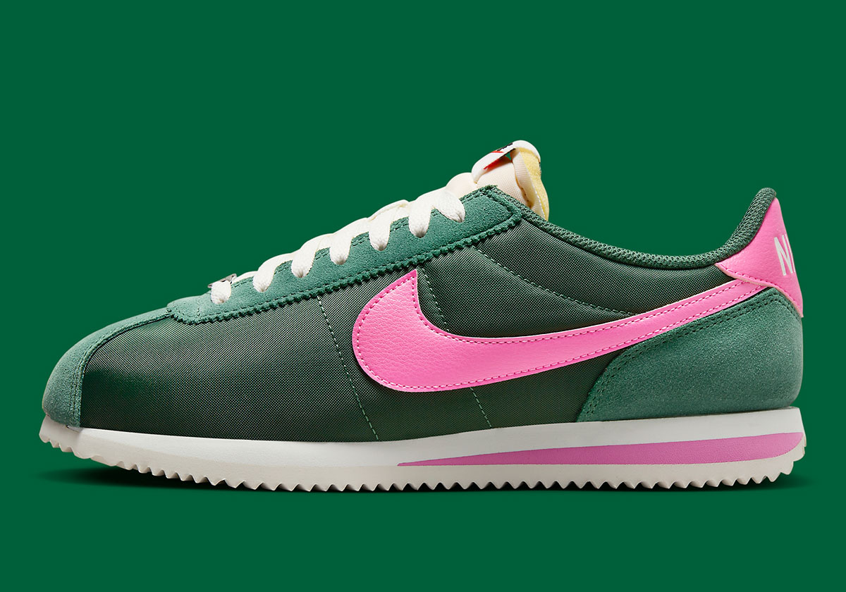 harga retail nike cortez