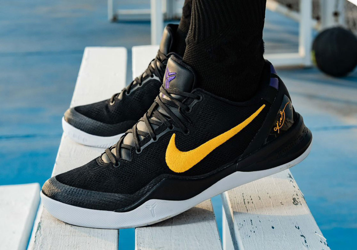 Detailed Images Of The Nike Kobe 8 Protro "Hollywood Nights"