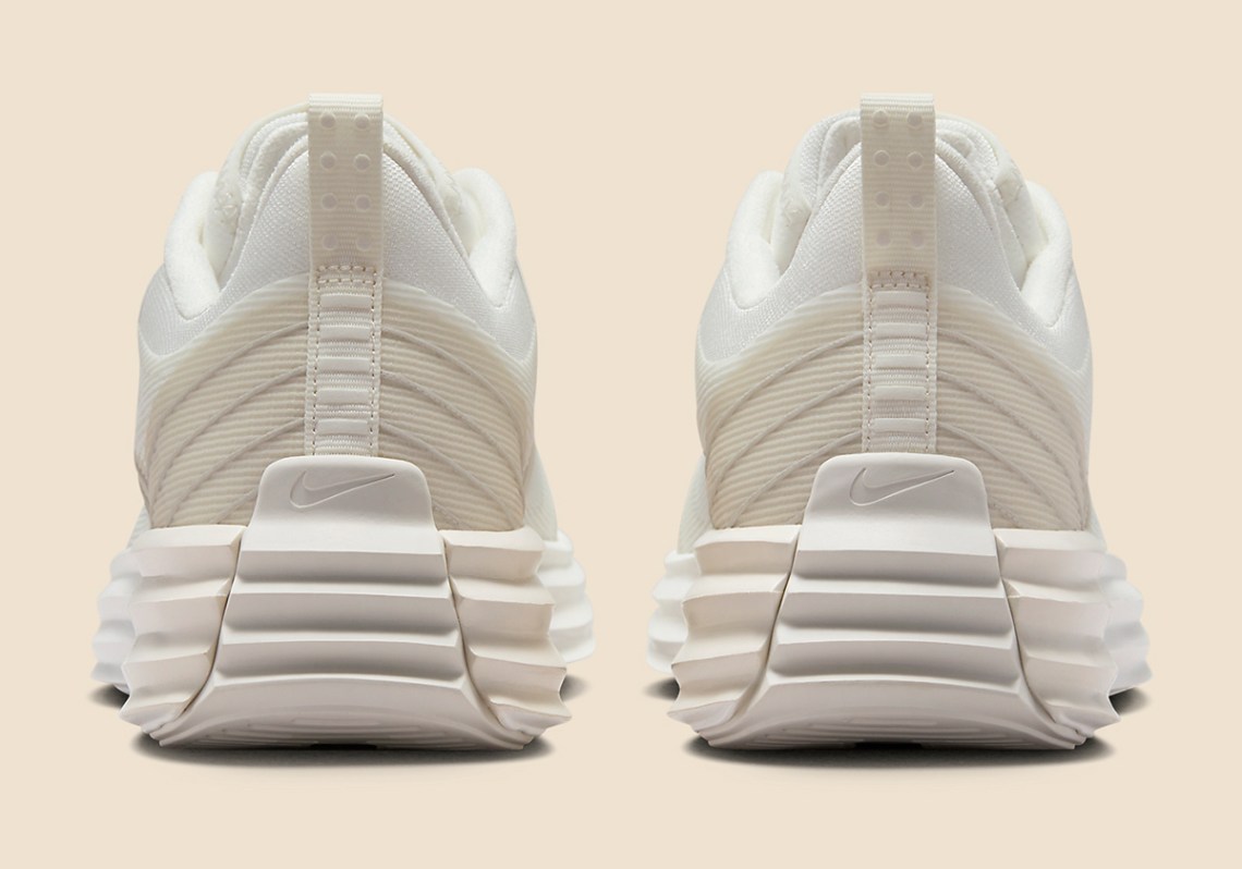 Nike Lunar Roam  display picture 1