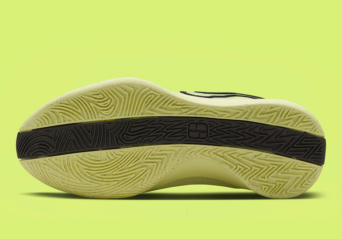 innovación que tiene Nike tanto en materiales como en diseño Luminous Green Black Fq3381 303 8