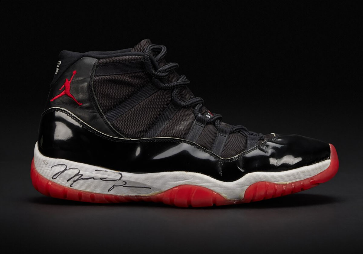 Air Jordan 11 Game Worn Autographed Shoes 1996 Finals Auction 3