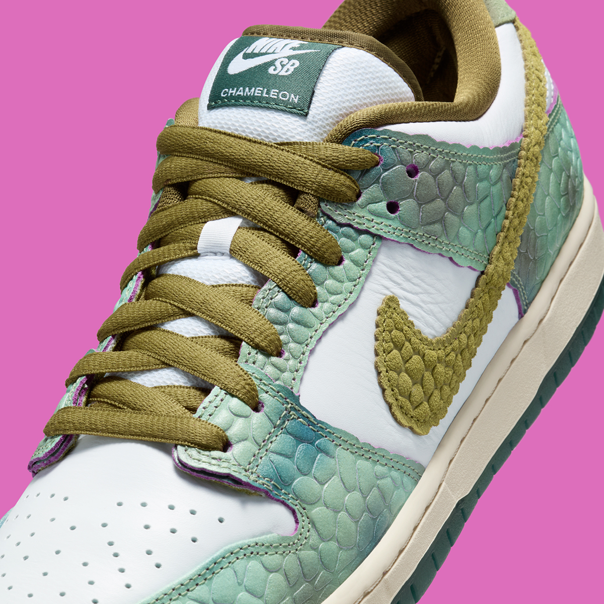 Alexis Sablone Nike SB Dunk Low | SneakerNews.com