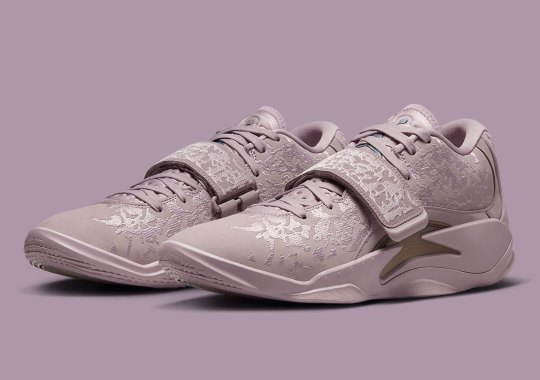 "Orchid" Embroidery Vines Across The Jordan Womens Zion 3 SE