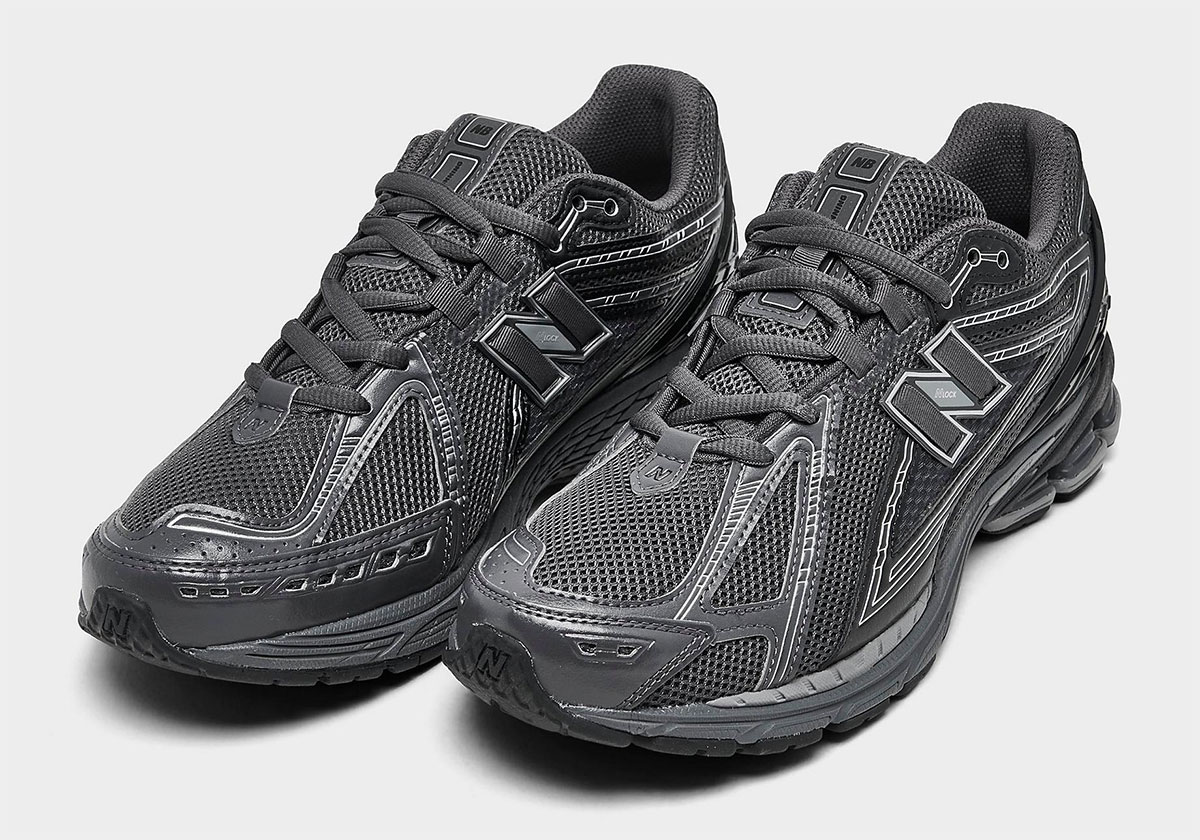 The New Balance 51 Goes Full Stealth In “Black/Silver”