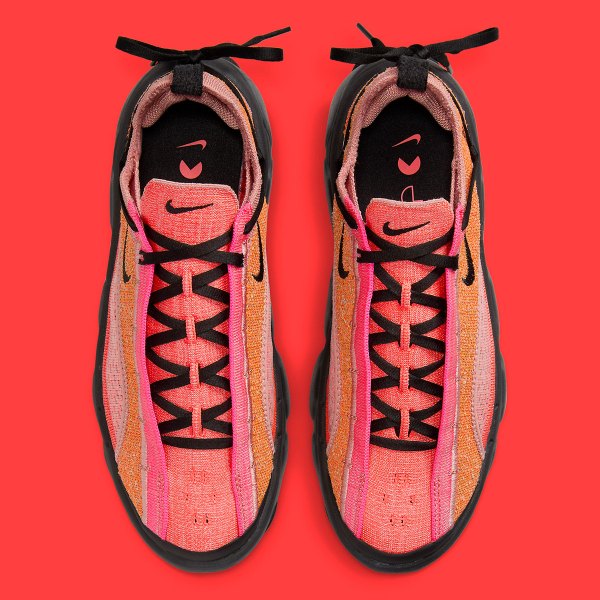 nike pronation sneakers