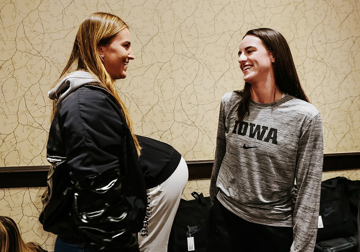 Sabrina Ionescu Gifts Caitlin Clarks And Iowa WBB The made in usa nike sb cheap jeans for women shoes