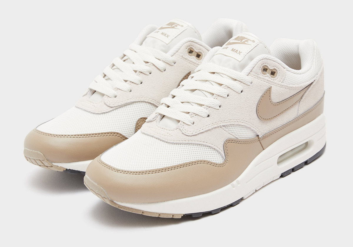 Luxe Linen Notes Land On The london underground nike air max women shoes 2017 1