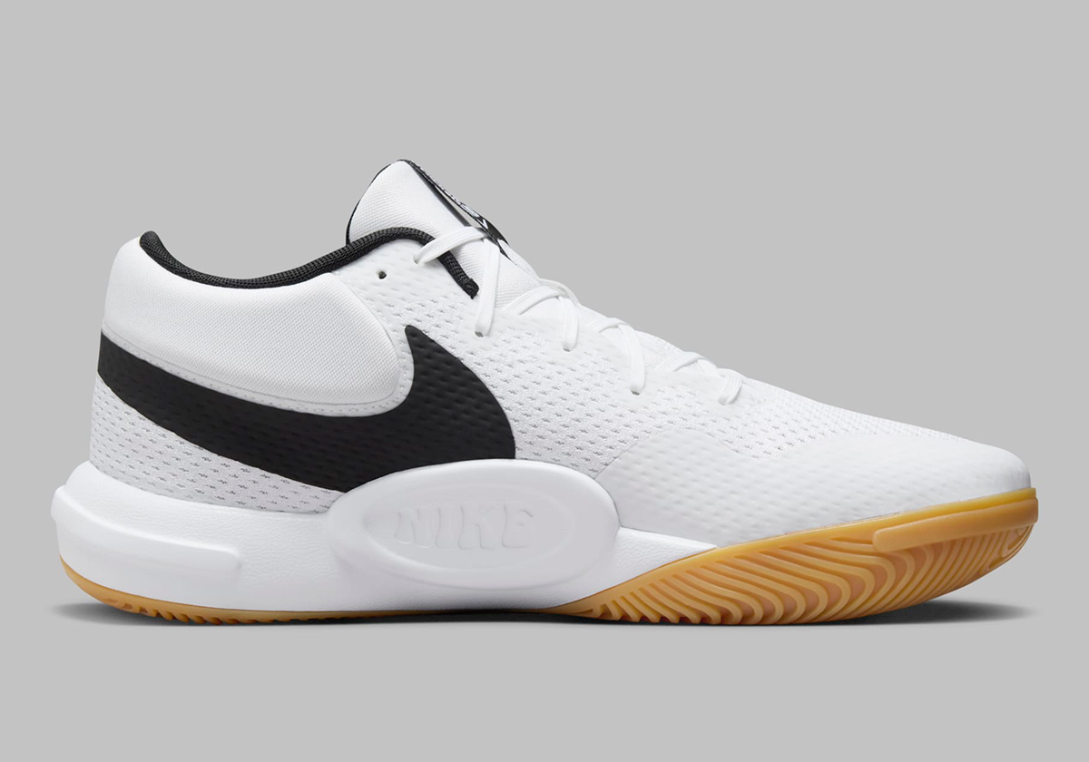 Nike Hyperquick Volleyball Shoes White Black Fn4678 100 5