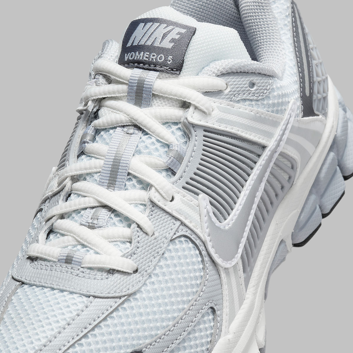 Nike Zoom Vomero 5 Grade School Grey White Hf6998 002 3