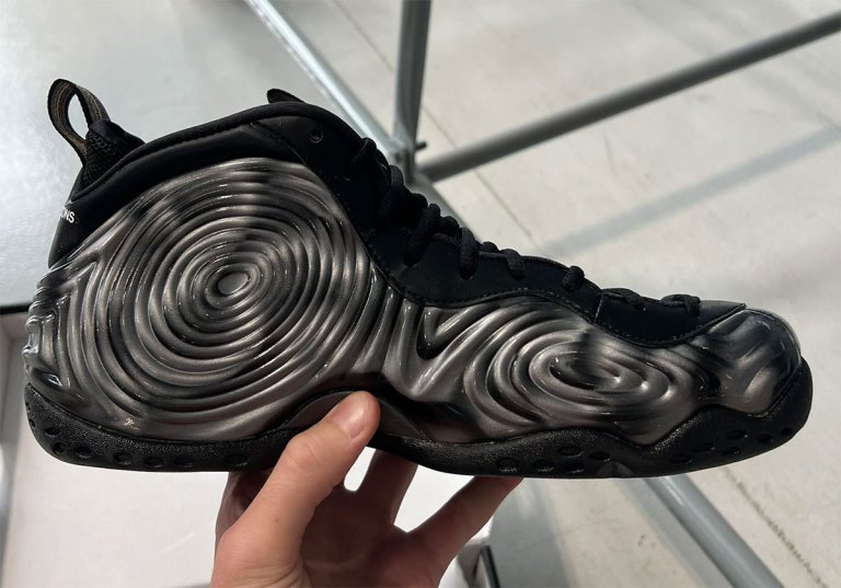 COMME des Garçons x Nike Air Foamposite One June 2024 