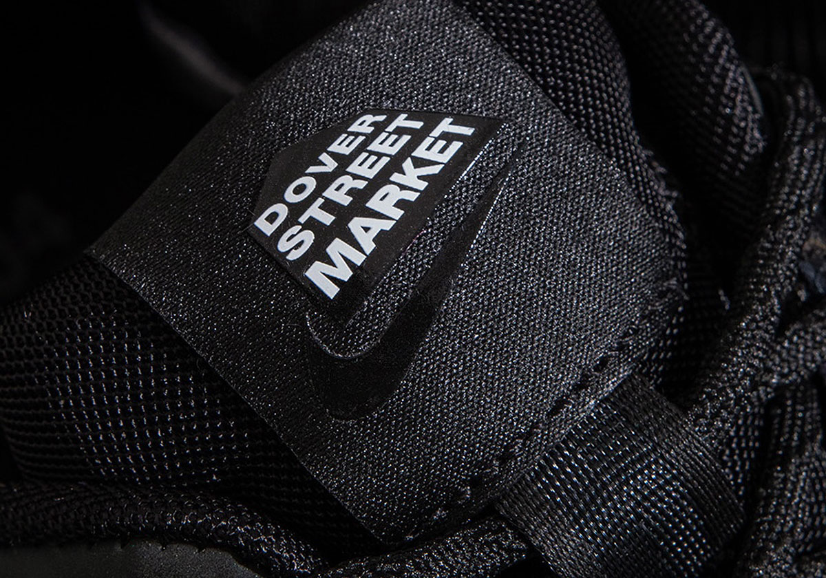 Dover Street Market Arranges An All-Black Nike Zoom Vomero 5