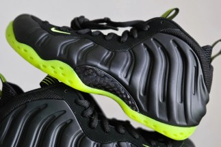 First Look At The nike SOAR-BLACK Air Foamposite One “Black/Volt” Releasing Next Year