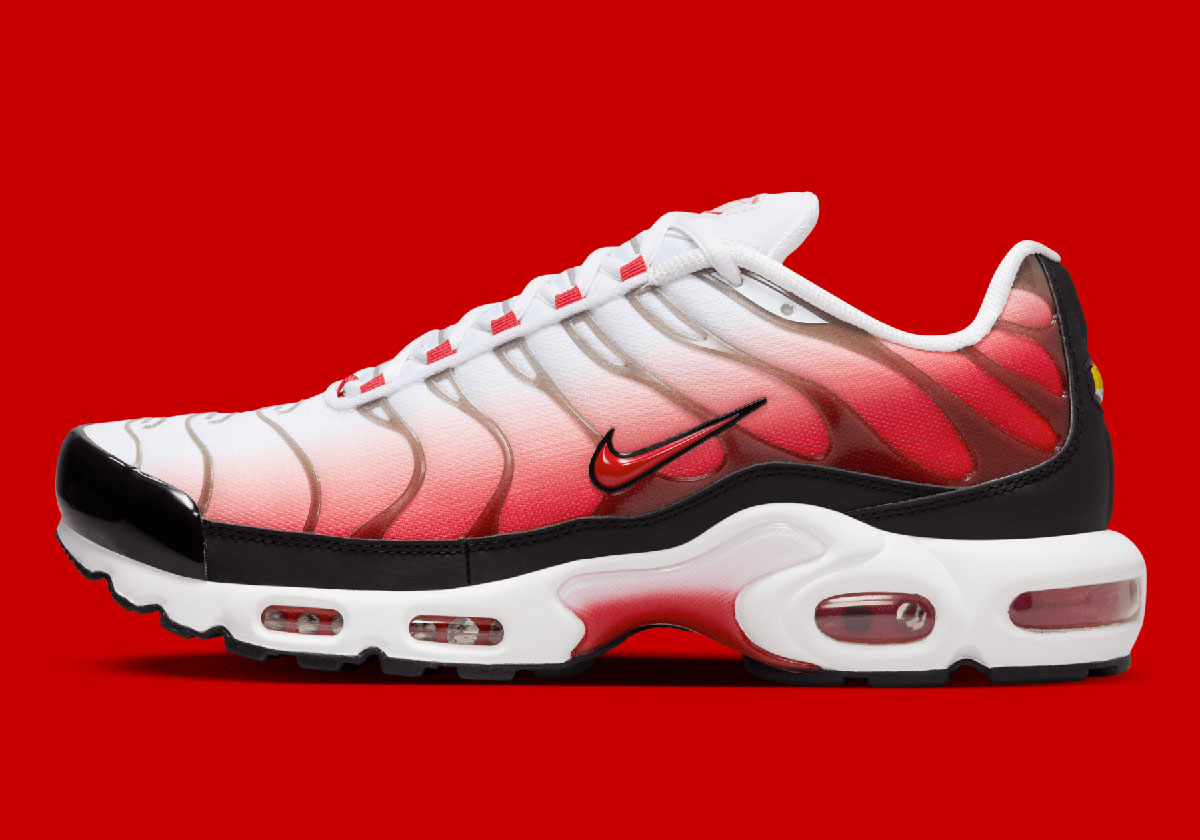 s Nike Shox TL Collaboration Is Dropping In September Plus Black Gym Red White Hm9611 100 3