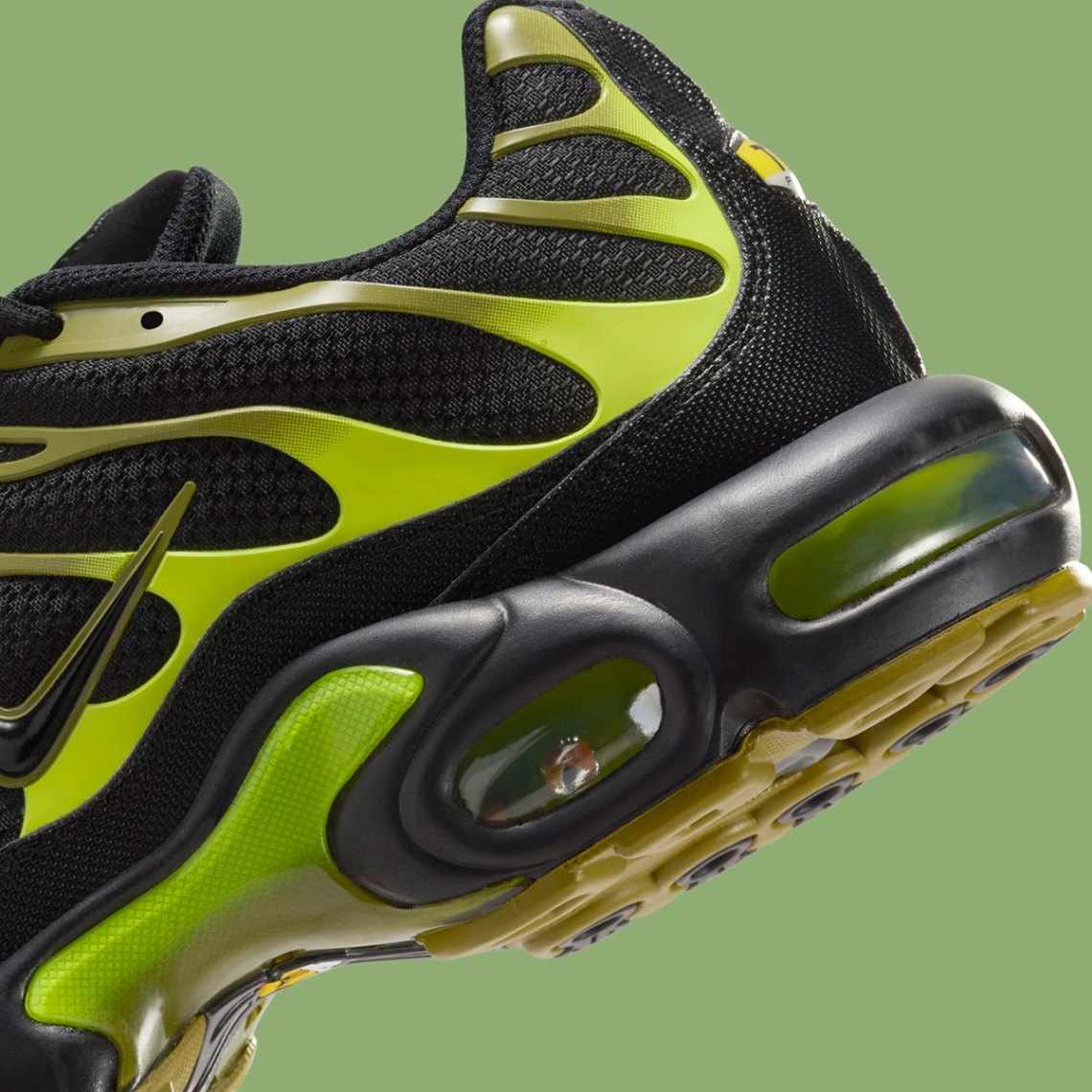 Nike Air Max Plus  display picture 2
