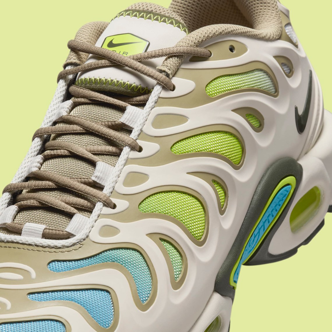 Nike Air Max Plus Drift  display picture 1