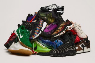 Galaxy Foams, Air Max Sunders, And classicy Other Nike Release Previewed On SNKRS Live
